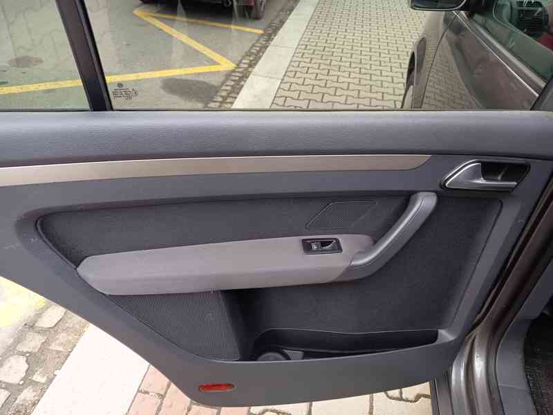 Volkswagen Touran 1,4TSI Comfortline 103kw - foto 20