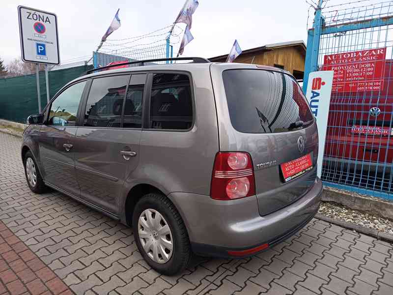 Volkswagen Touran 1,4TSI Comfortline 103kw - foto 8