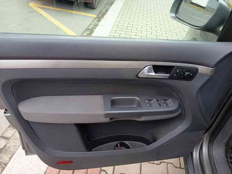 Volkswagen Touran 1,4TSI Comfortline 103kw - foto 21