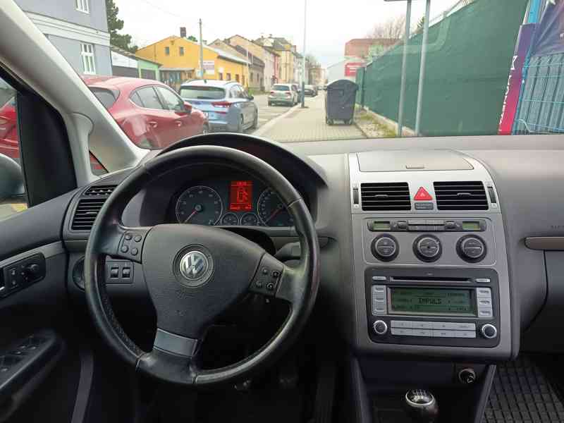 Volkswagen Touran 1,4TSI Comfortline 103kw - foto 16