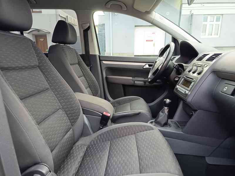 Volkswagen Touran 1,4TSI Comfortline 103kw - foto 13