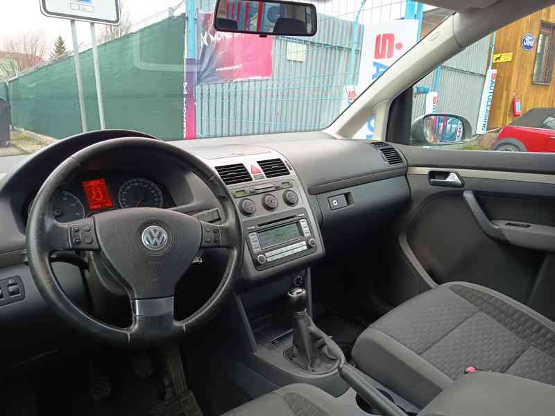 Volkswagen Touran 1,4TSI Comfortline 103kw - foto 19