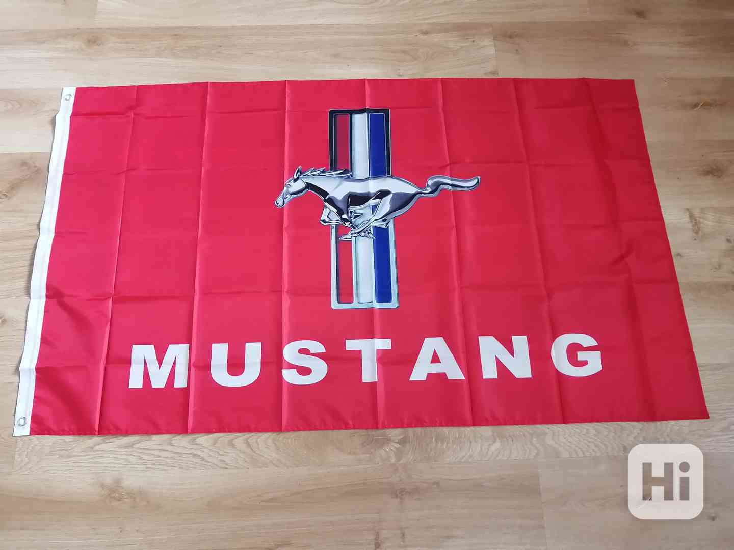 Vlajka Ford MUSTANG - foto 1
