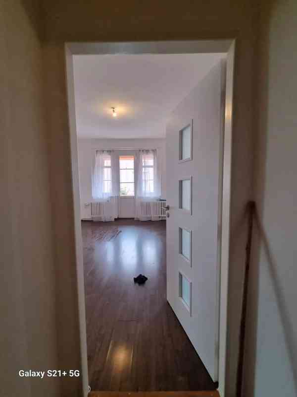 Pronájem bytu 3+1 75 m² - foto 4
