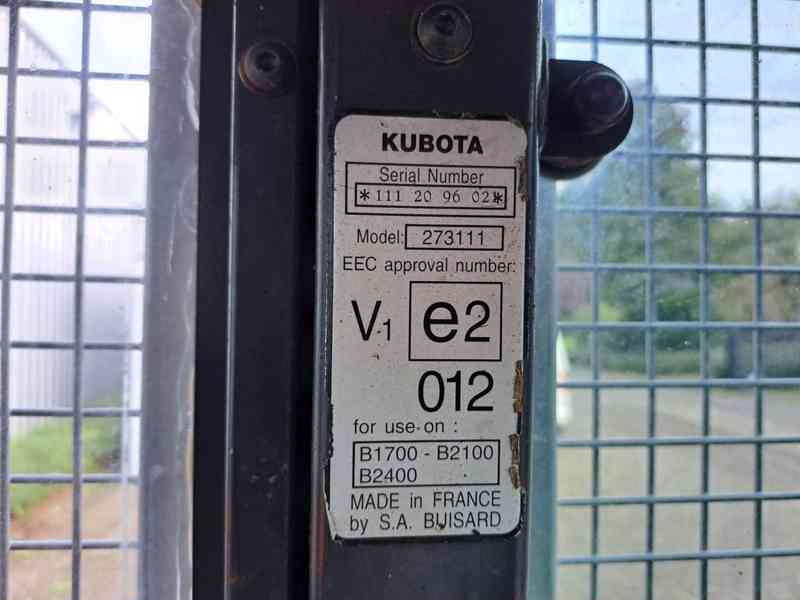 Traktor Kubota B2400 - foto 12