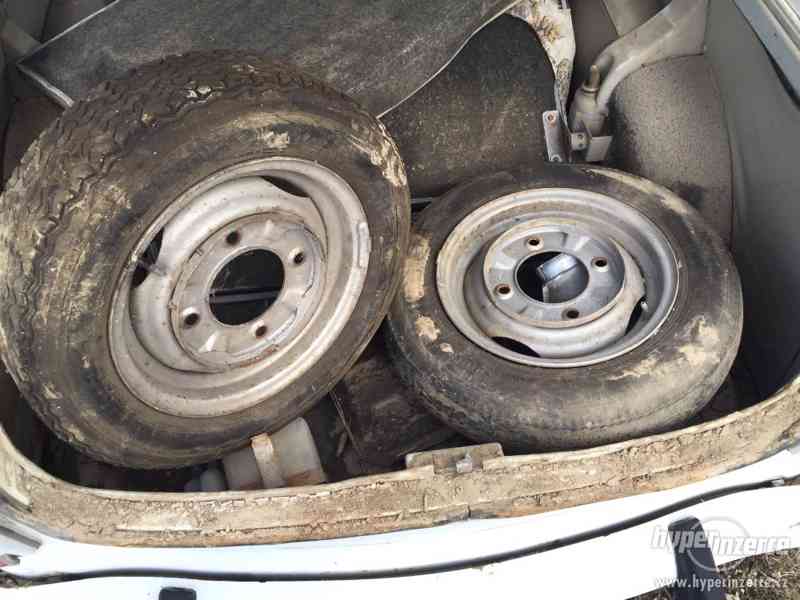 Prodám kola na Trabant 601 - foto 1