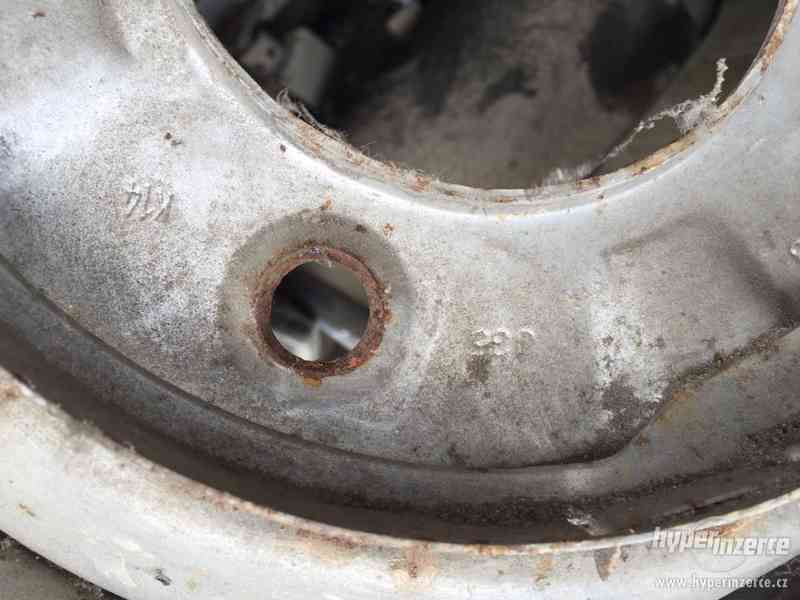 Prodám kola na Trabant 601 - foto 4