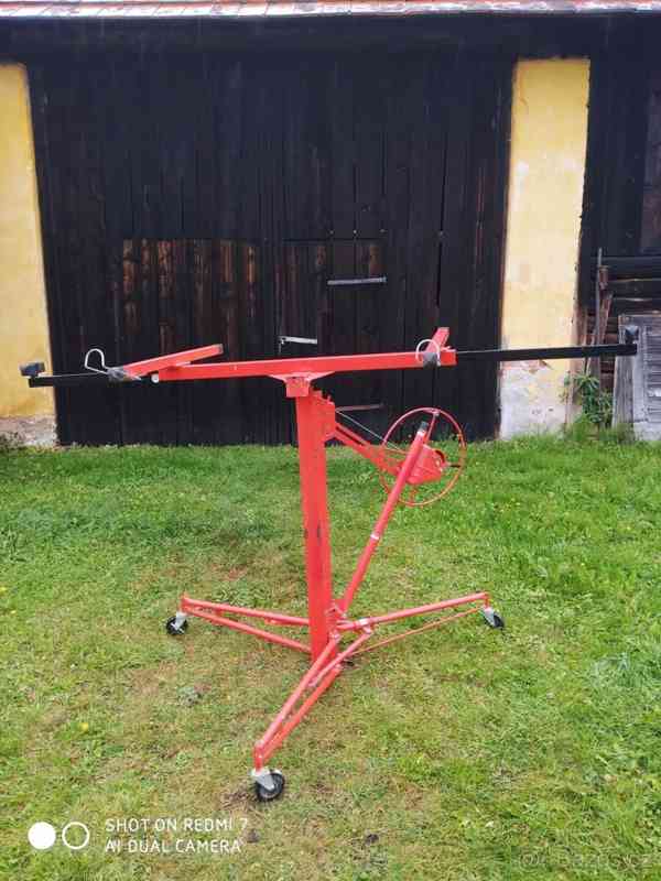 Prodám zvedák na sádrokarton a OSB desky. - foto 2