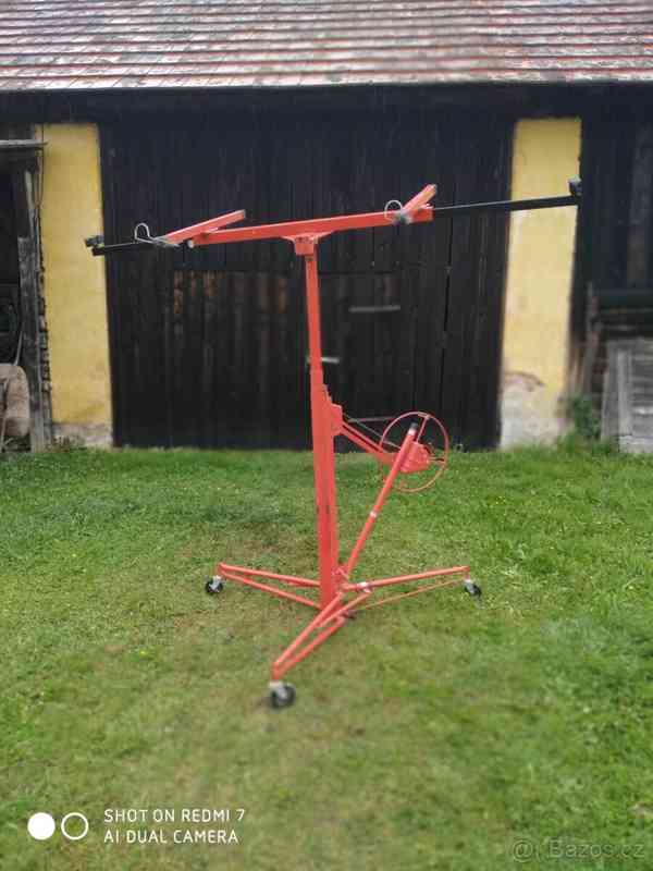 Prodám zvedák na sádrokarton a OSB desky. - foto 5