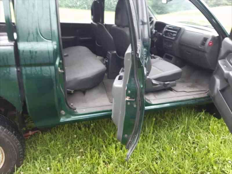 Mitsubishi L200 2,5 - foto 3