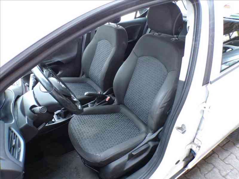 Opel Corsa 1,3 CDTi KLIMATIZACE - foto 8