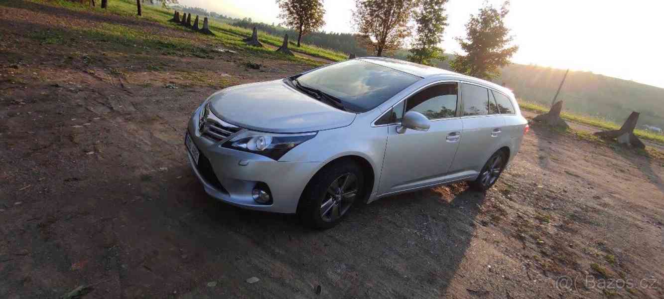 Toyota Avensis 1,8   Toyota Avensis - foto 14