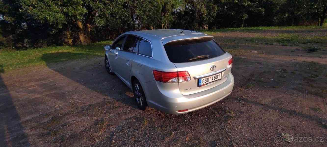 Toyota Avensis 1,8   Toyota Avensis - foto 10