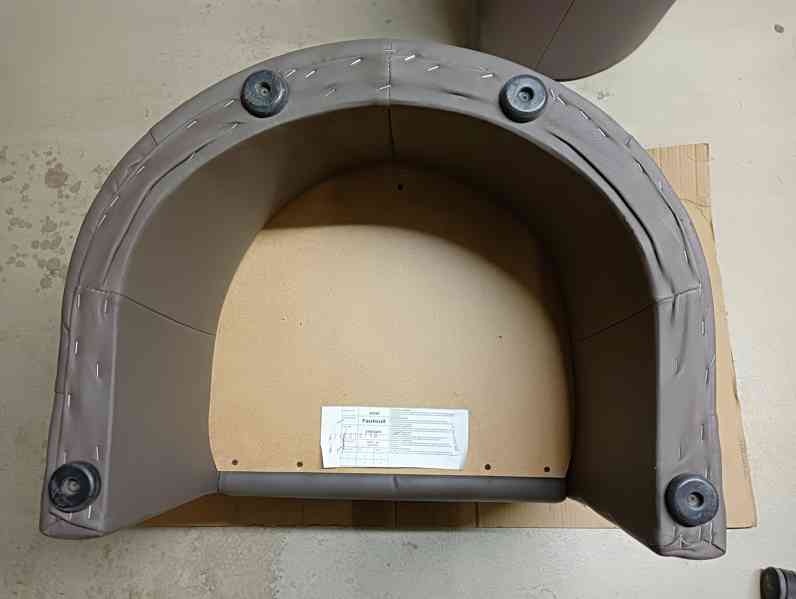 2x hnědá koženková křesla... - foto 7