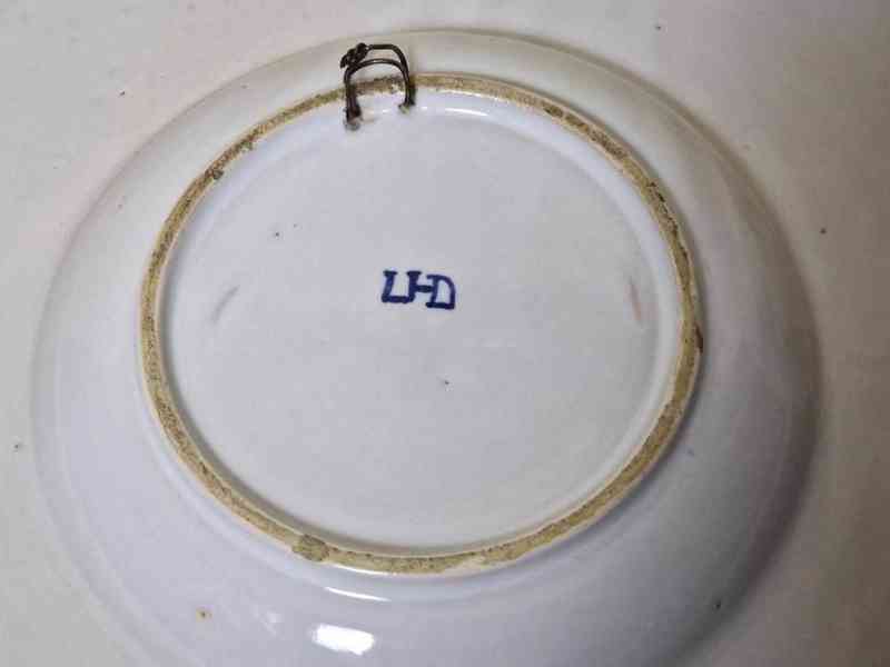 Krásný malovaný habánský keramický Talíř 1701 - foto 5