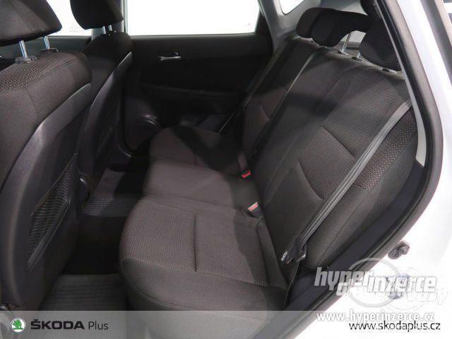 Hyundai i30 1.4, benzín, RV 2011 - foto 2