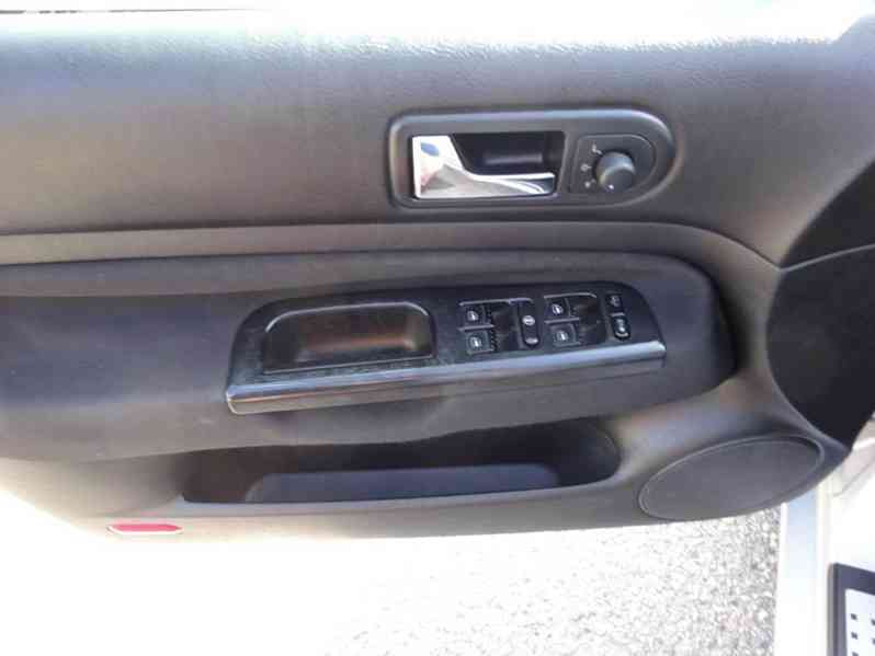 VW Golf 1.9 TDI r.v.2002 stk:11/2027 - foto 6