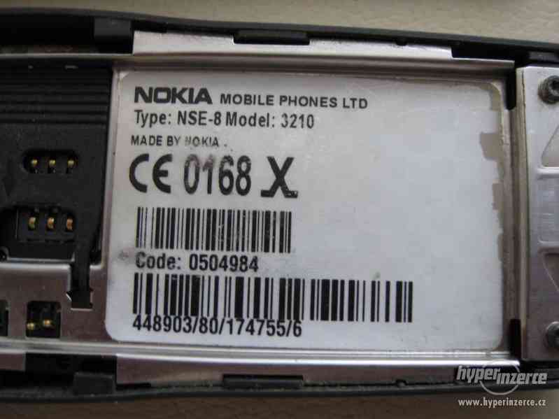 Nokia 3210 - historické mobilní telefony z r.1999 od 10,-Kč - foto 12