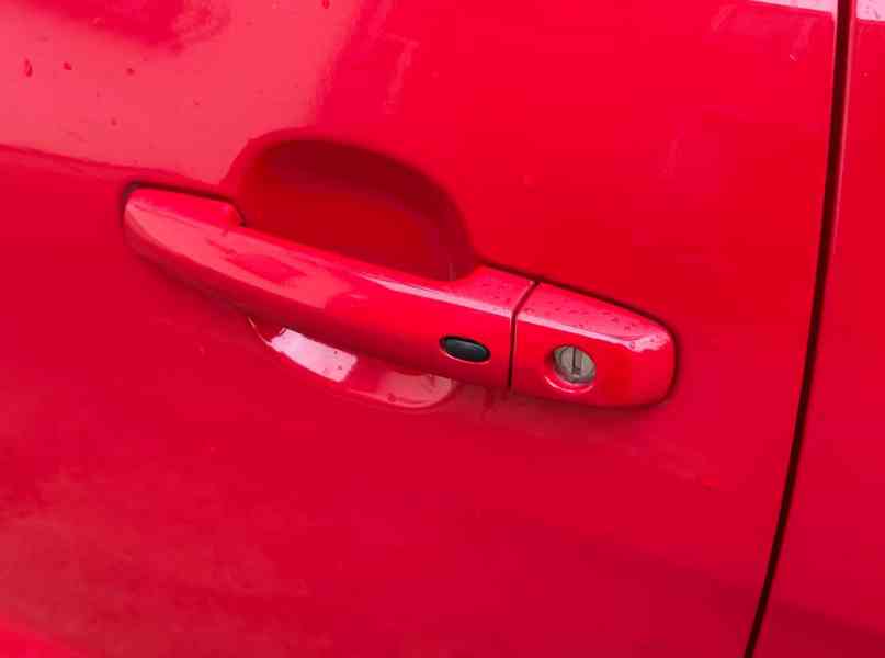 Suzuki Grand Vitarai 2,4i Comfort 122kw - foto 23