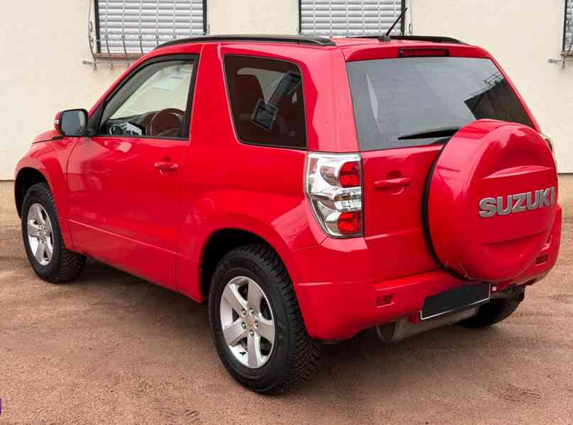 Suzuki Grand Vitarai 2,4i Comfort 122kw - foto 8