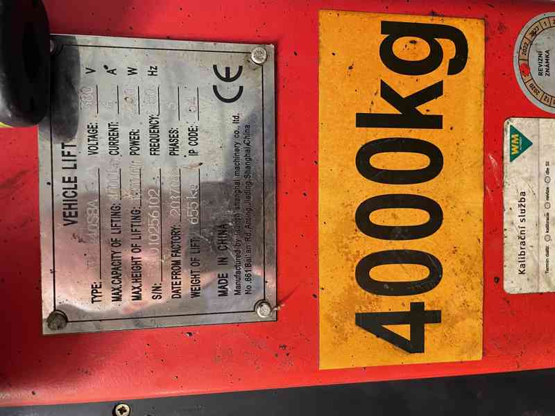 Prodám 2 sloupový zvedák značky Monochrom redline . - foto 4