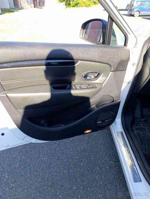 Renault Scénic 1,6 - foto 9