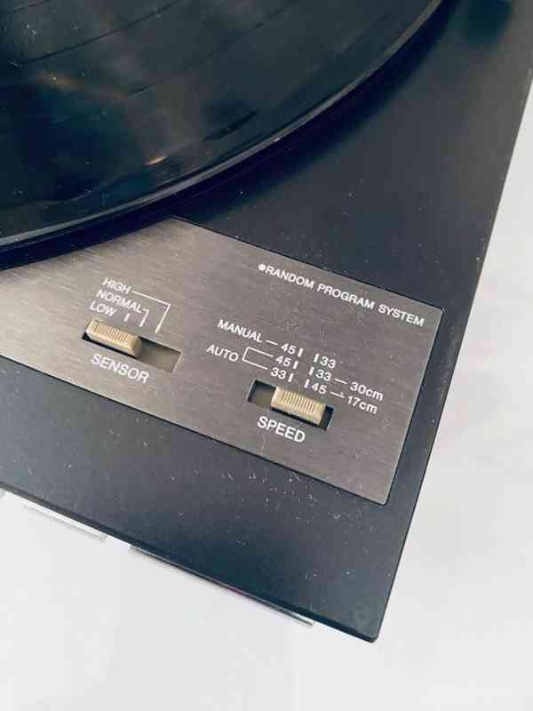 Gramofon Aiwa LX 120, rok 1986 - foto 16
