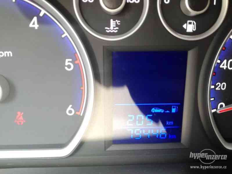 Hyundai i30 CW 1,6 85kw, r.v. 2011 - 1.Majitel!! - foto 20