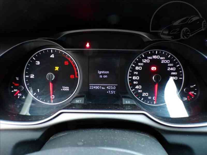 Audi A4 Avant 2,0 TDI - foto 6