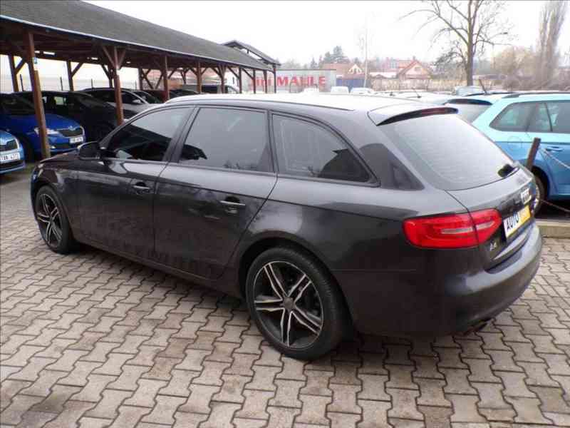 Audi A4 Avant 2,0 TDI - foto 4