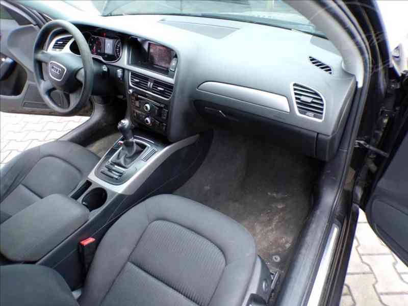Audi A4 Avant 2,0 TDI - foto 11
