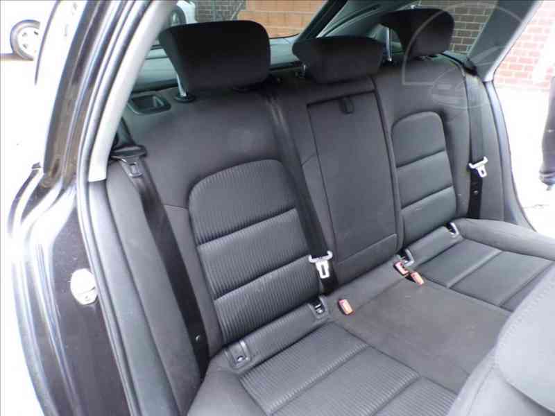 Audi A4 Avant 2,0 TDI - foto 10