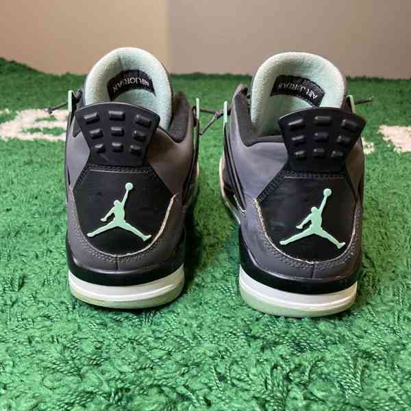 Prodam Nike Air Jordan 4 Retro Green Glow - foto 3