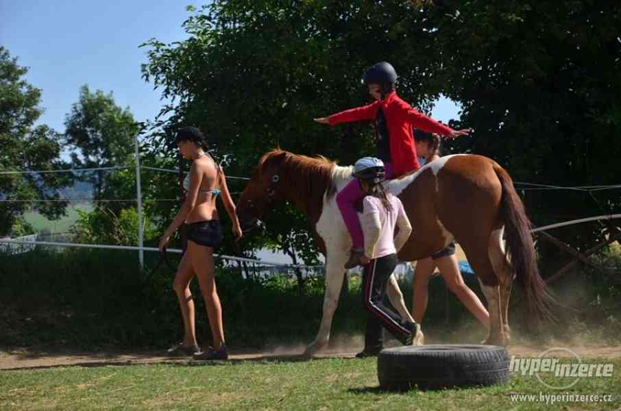Sportovní pobyt u koní na Vysočině - foto 3