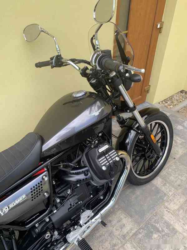 Moto Guzzi V9 Roamer - foto 6
