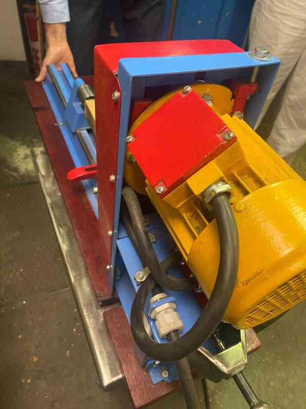 Soustruh na dřevo  - foto 3