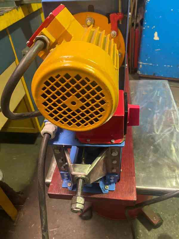 Soustruh na dřevo  - foto 6