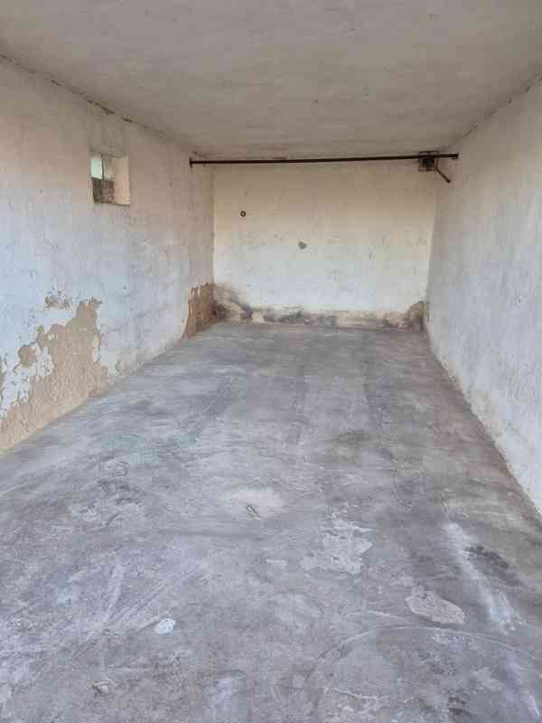 Prodej garáže, Praha 6 - Střešovice, Sibeliova ul. 18 m2. - foto 2