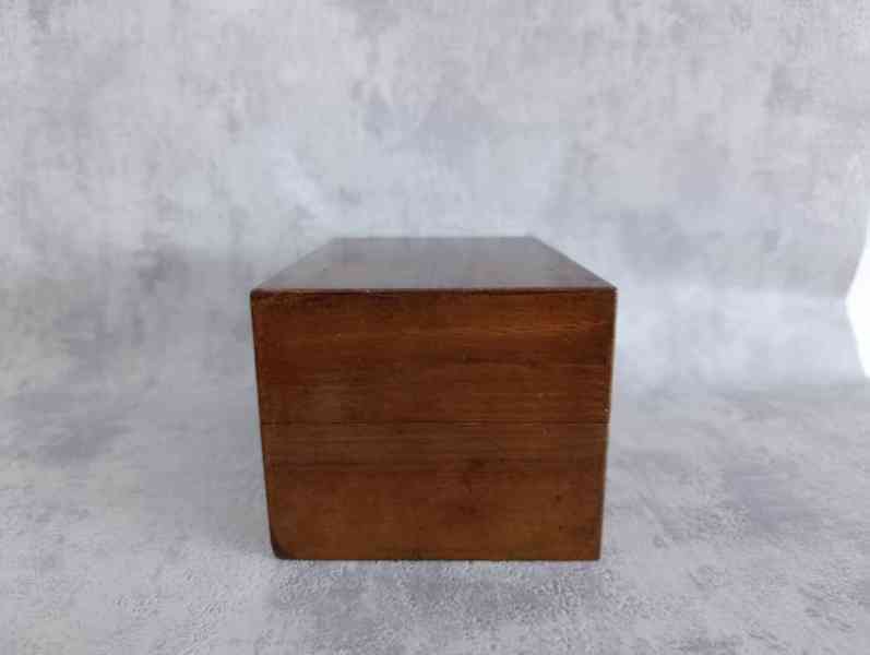 Starožitný indukční přístroj elektroléčba okolo r. 1915-1920 - foto 10