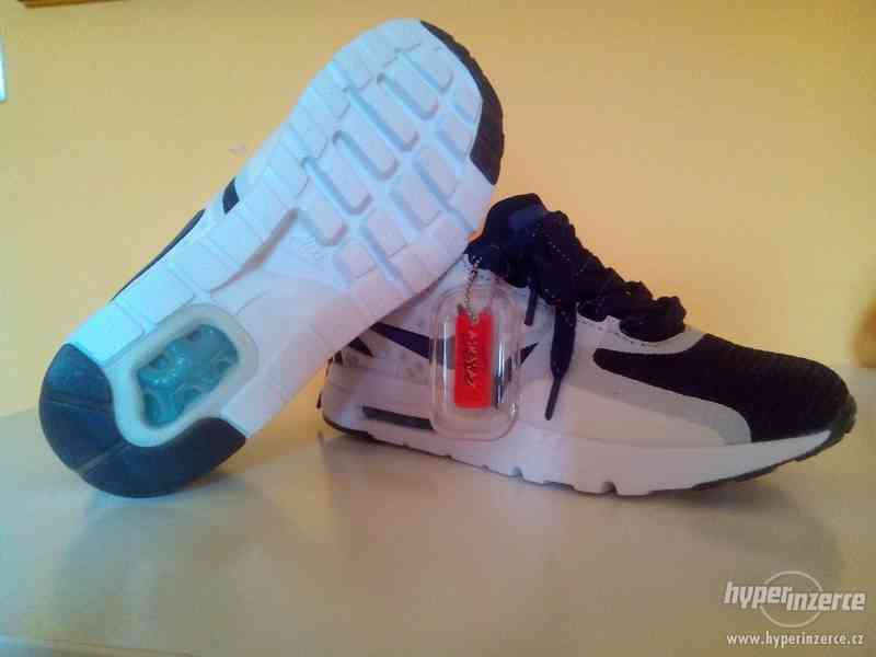 Nike Air Max Zero - foto 6