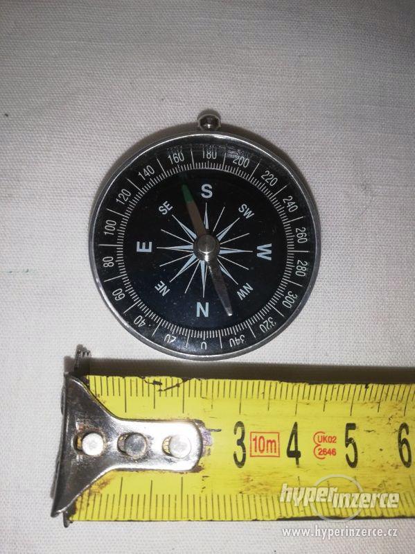 Kompas - foto 1