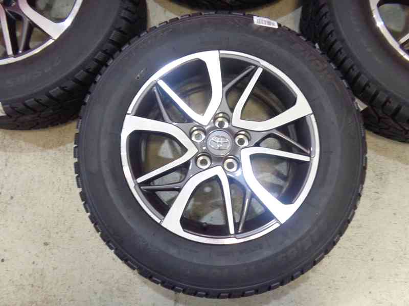 Toyota RAV4 nova zimna sada kol 225/65R17  - foto 2