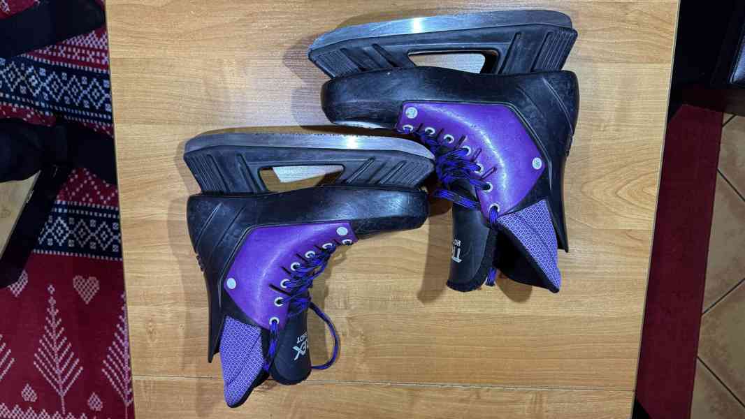 Lední brusle - foto 7