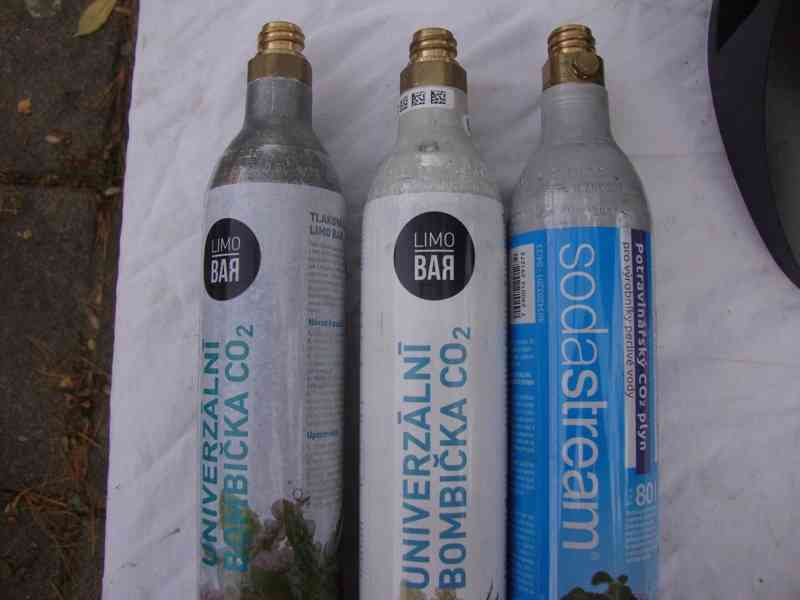 SodaStream Dynamo Black/Titan + 4x bombička CO2 funkční - foto 8