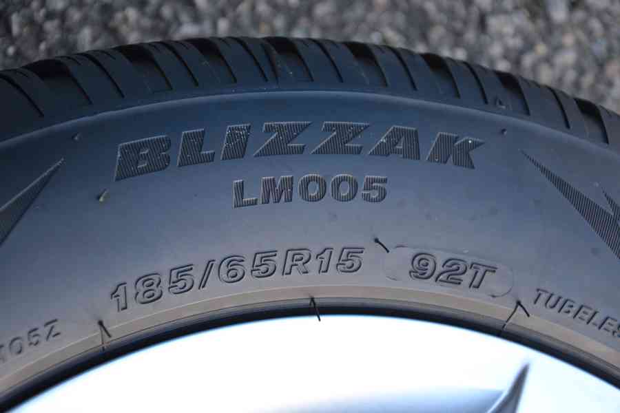 Š.Fabia IV/VW Polo.S.Ibiza -NOVÁ zimní ALU sada 185/65R15. - foto 8