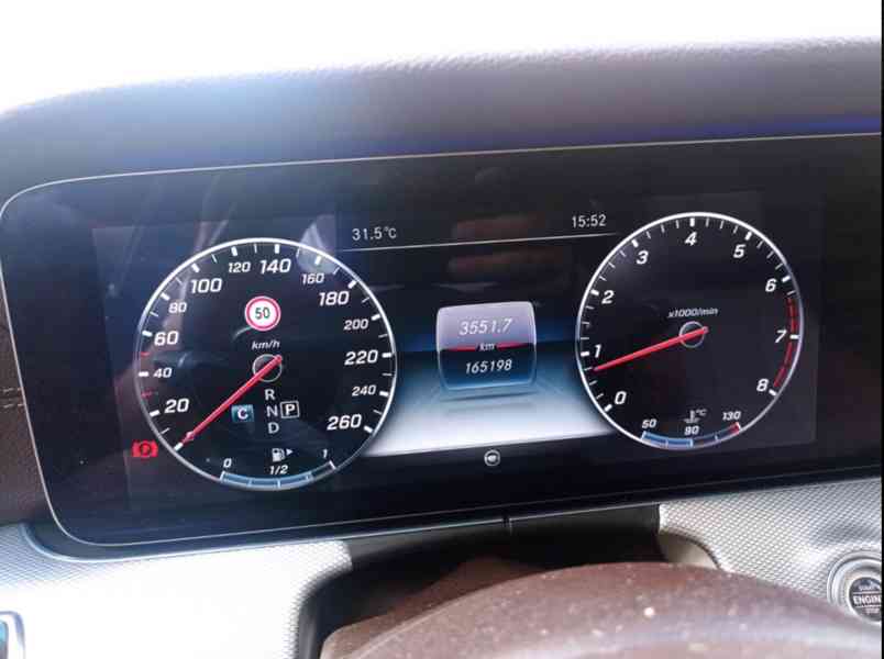 Mercedes-Benz E 300 AVANTGARDE Autom. AVANTGARDE - foto 6