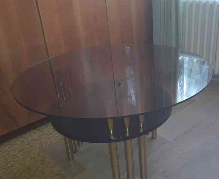 konferenční stolek - foto 2