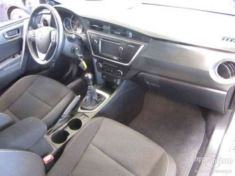 Toyota Auris Touring Sports 1.6 - foto 5