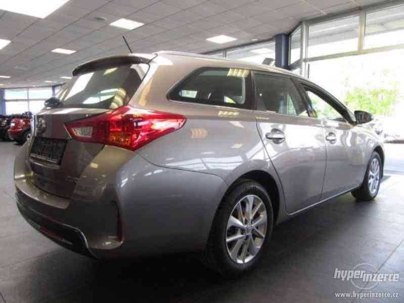 Toyota Auris Touring Sports 1.6 - foto 6