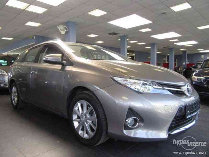 Toyota Auris Touring Sports 1.6 - foto 7